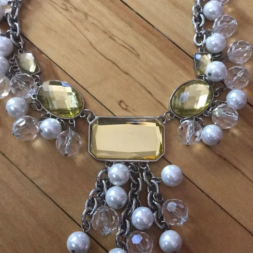Guess yellow/crystal/pearl statement necklace - Picture 4 of 5